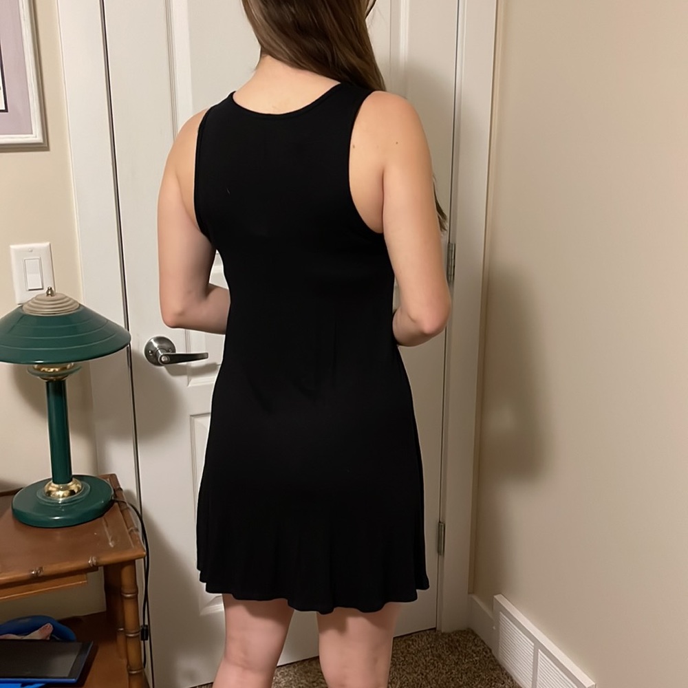 🌸Olivia Rae NWT sleeveless black dress with stretch - Picture 4 of 11
